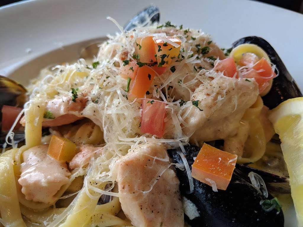 Arnies Pacific Northwest Favorites | restaurant | 714 2nd St, Mukilteo, WA 98275, USA | 4253552181 OR +1 425-355-2181