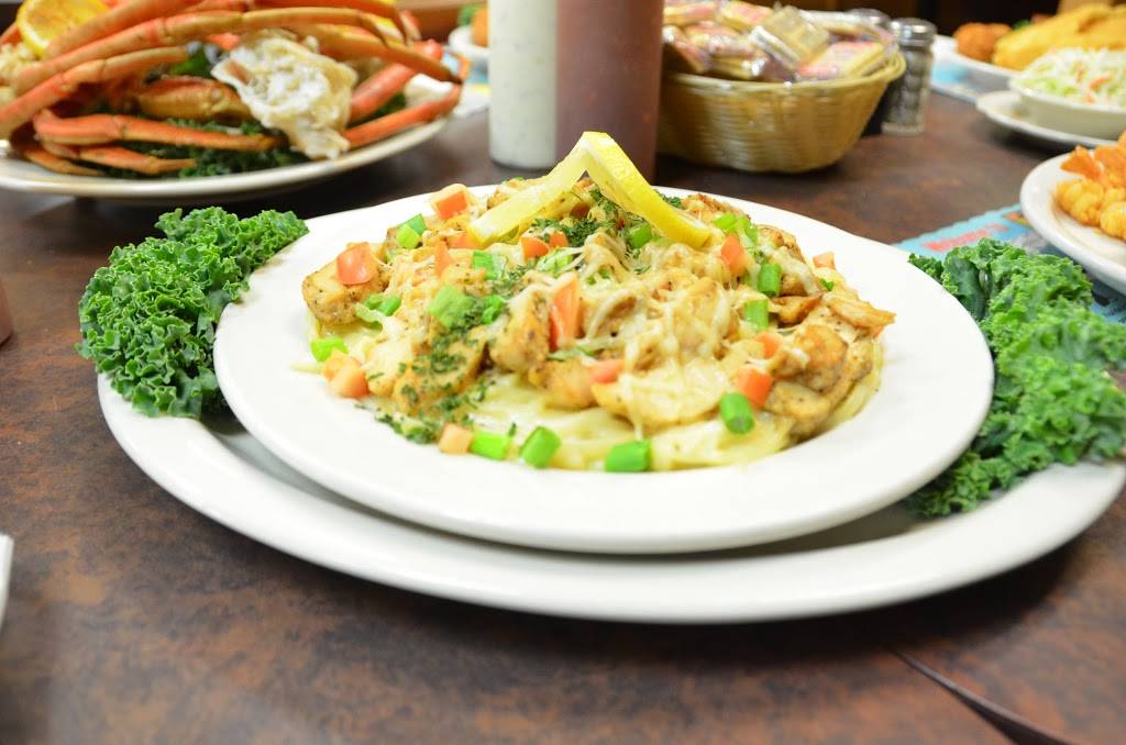 Corky Bells Seafood & Steaks | restaurant | 1049 Floyd St, Fleming Island, FL 32003, USA | 9042841379 OR +1 904-284-1379