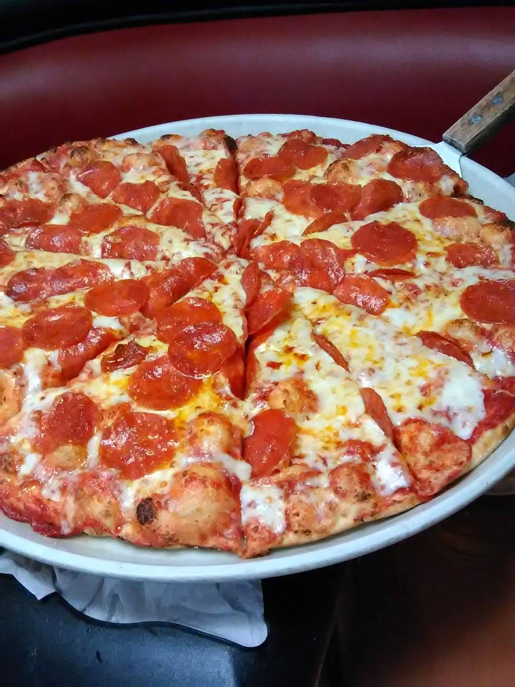 Shakeys Pizza Parlor | restaurant | 12540 Valley View St, Garden Grove, CA 92845, USA | 7149032200 OR +1 714-903-2200