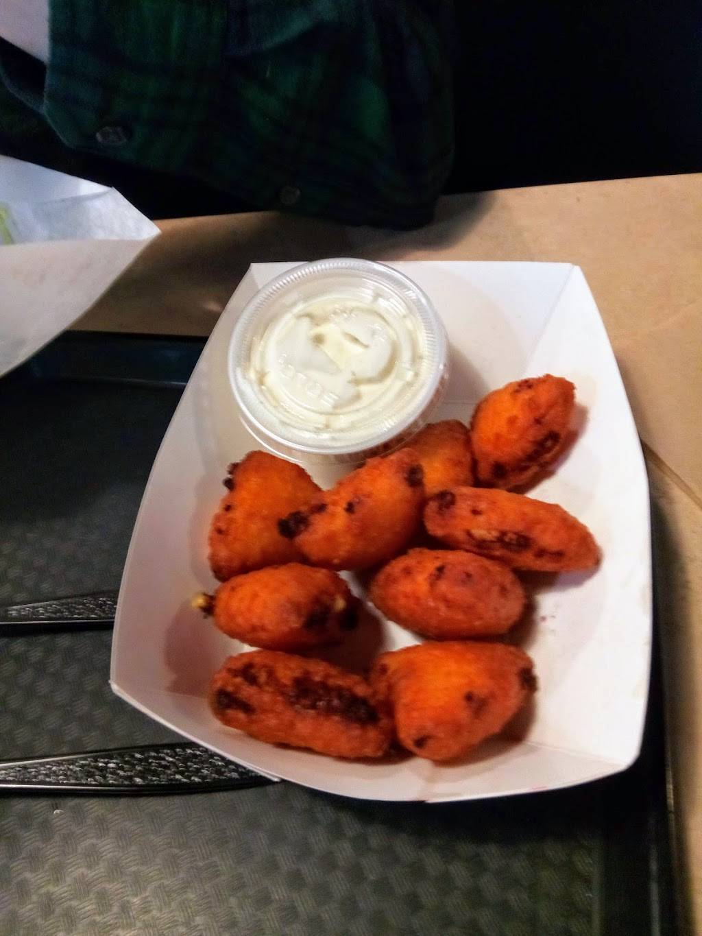 Supreme Pizza & Subs | meal delivery | 585 Washington St, Whitman, MA 02382, USA | 7814470551 OR +1 781-447-0551