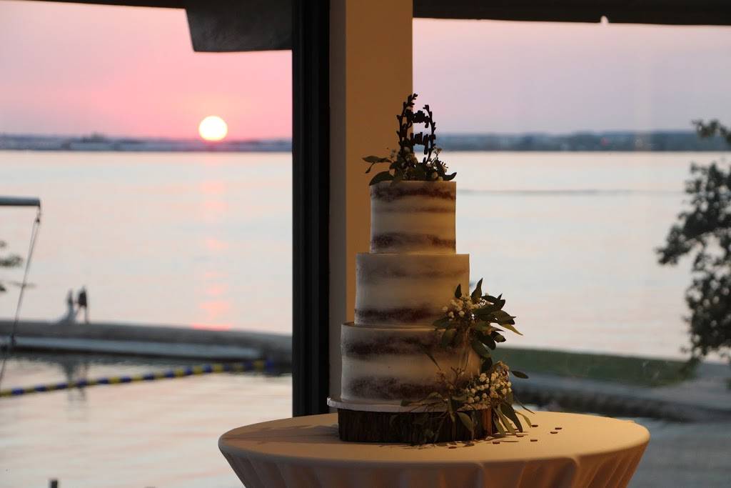 The Yacht Club | restaurant | 501 Yacht Club Dr, Rockwall, TX 75032, USA | 4697691148 OR +1 469-769-1148