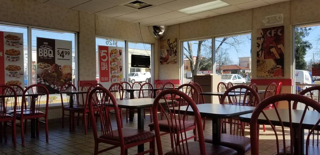 KFC | restaurant | 426 N Frederick Ave, Gaithersburg, MD 20877, USA | 3019481383 OR +1 301-948-1383