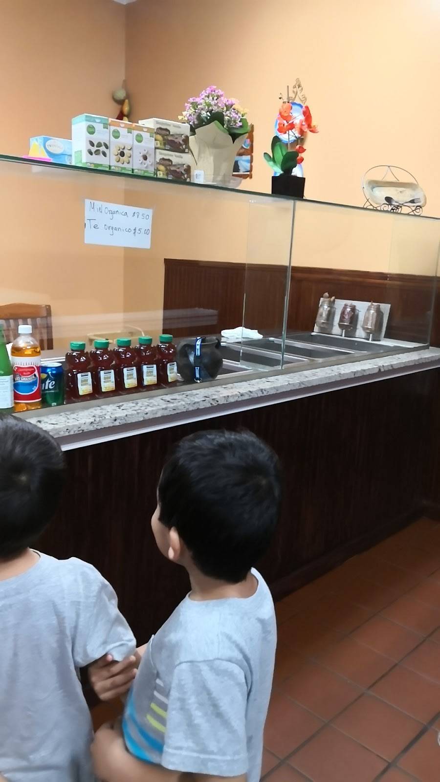 Milas Pupuseria | restaurant | 950 Indian Trail Lilburn Rd NW, Lilburn, GA 30047, USA | 7706874949 OR +1 770-687-4949