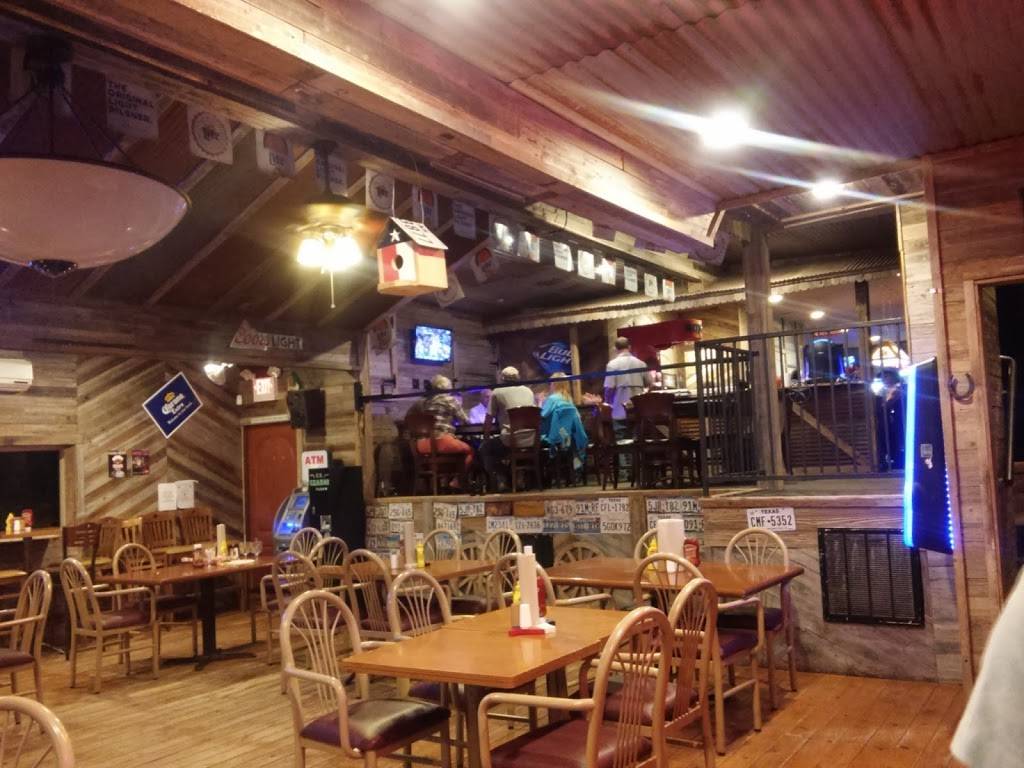 The 4 Way Bar & Grill | restaurant | 9742 FM1283, Lakehills, TX 78063, USA | 8307513400 OR +1 830-751-3400