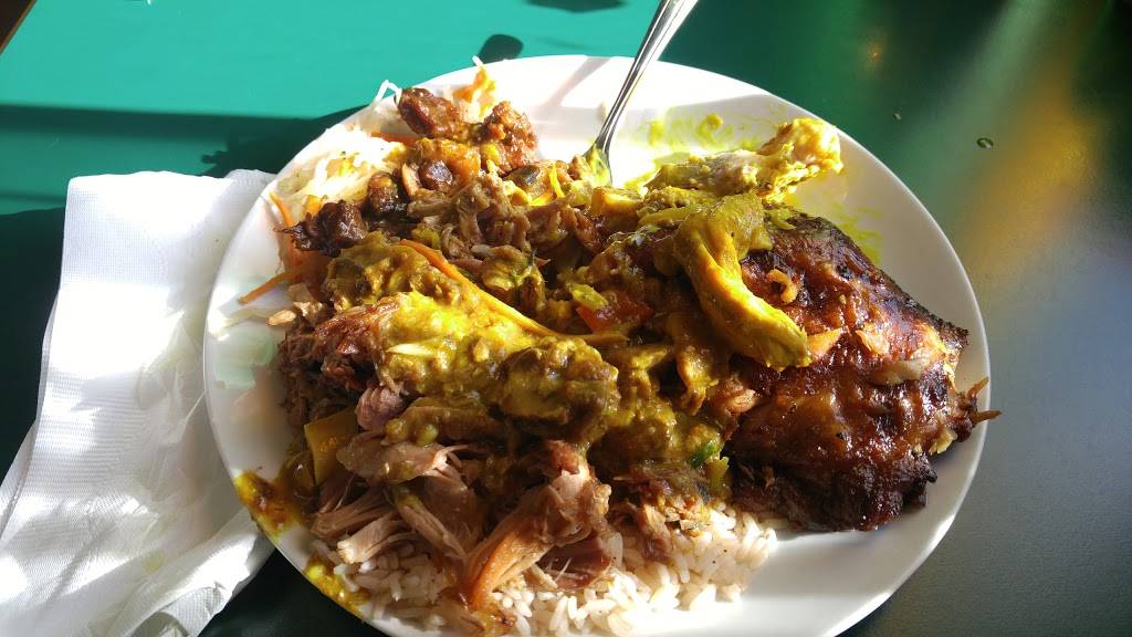 Davids Jamaican Cuisine | restaurant | 5696 Monona Dr, Monona, WI 53716, USA | 6082228109 OR +1 608-222-8109