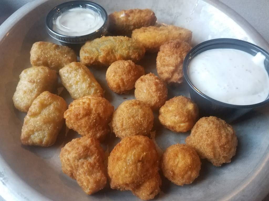 Dales Bar & Grill | restaurant | 322 Conant St, Maumee, OH 43537, USA | 4198933113 OR +1 419-893-3113