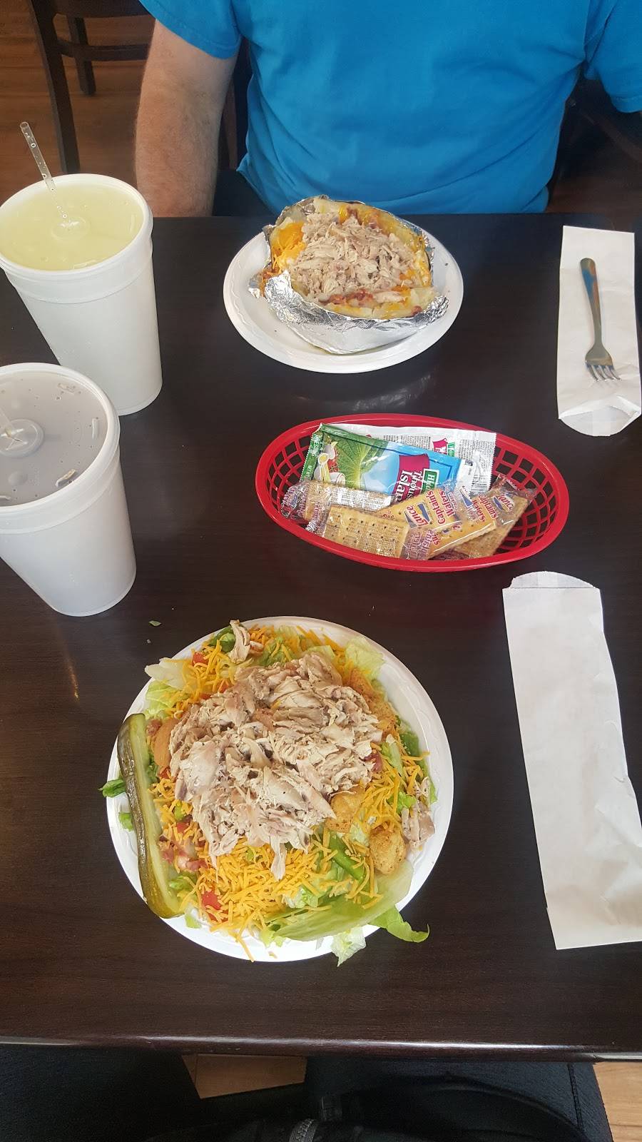 Pigskin All Sports BBQ | restaurant | 400 Nance Ford Rd SW, Hartselle, AL 35640, USA | 2567545055 OR +1 256-754-5055