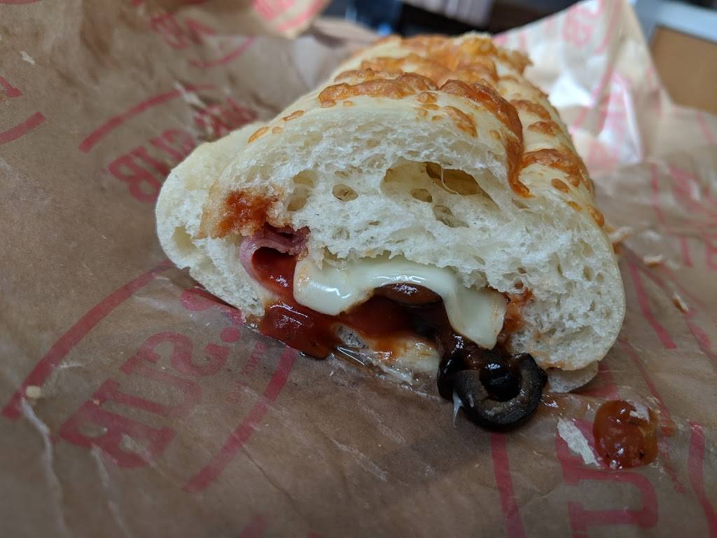 Mr.Sub | restaurant | 755 Dundas St W, Mississauga, ON L5C 3B6, Canada | 9052721067 OR +1 905-272-1067