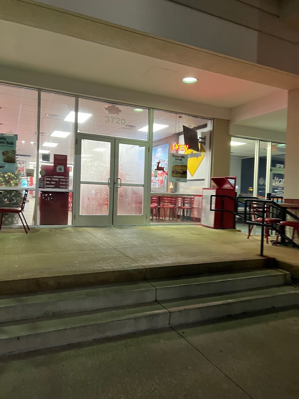 Firehouse Subs Quincy Commons | restaurant | 3720 Broadway St, Quincy, IL 62305, USA | 2172238445 OR +1 217-223-8445