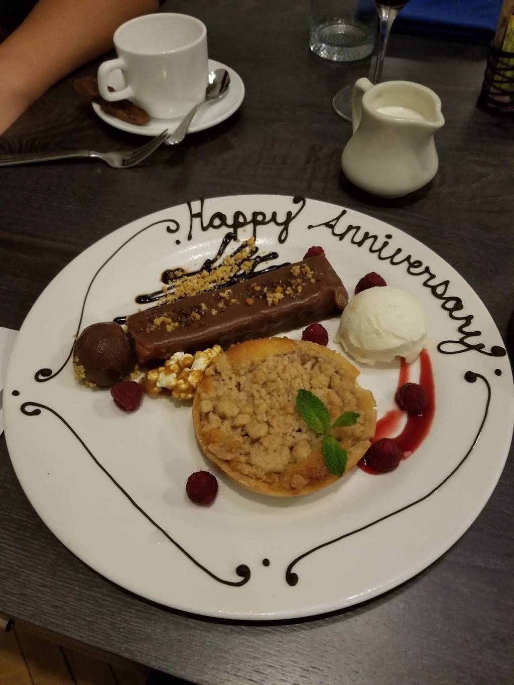 The Left Bank Restaurant & Bar | restaurant | 120 N George St, York, PA 17401, USA | 7178438010 OR +1 717-843-8010