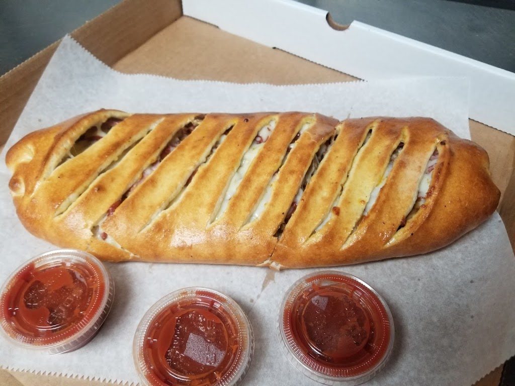 Castello Pizza | restaurant | 2577 Indianola Ave, Columbus, OH 43202, USA | 6145985751 OR +1 614-598-5751