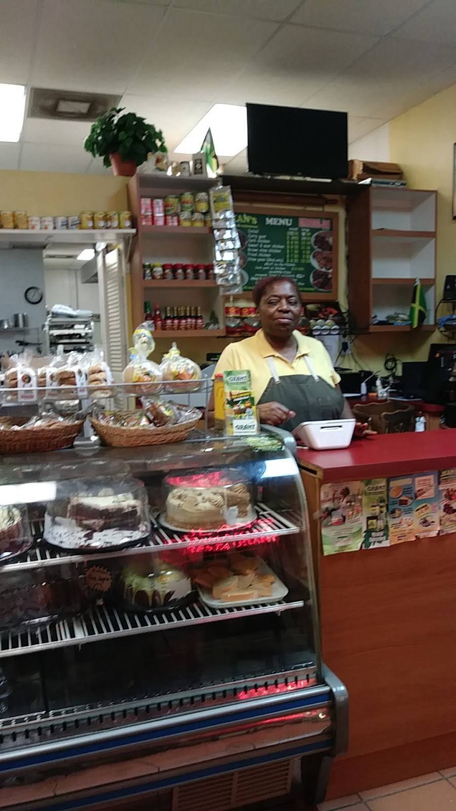 Jeans Jamaican Restaurant | restaurant | 8777 NW 50th St, Lauderhill, FL 33351, USA | 9545724010 OR +1 954-572-4010