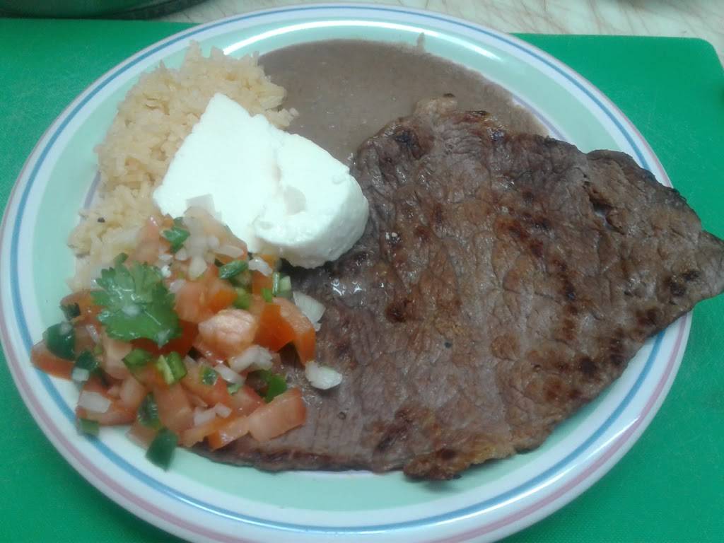 MANA DELI POPUSAS AND MEXICAN FOOD | restaurant | 9841 17th Ave SW, Seattle, WA 98106, USA | 2069810272 OR +1 206-981-0272