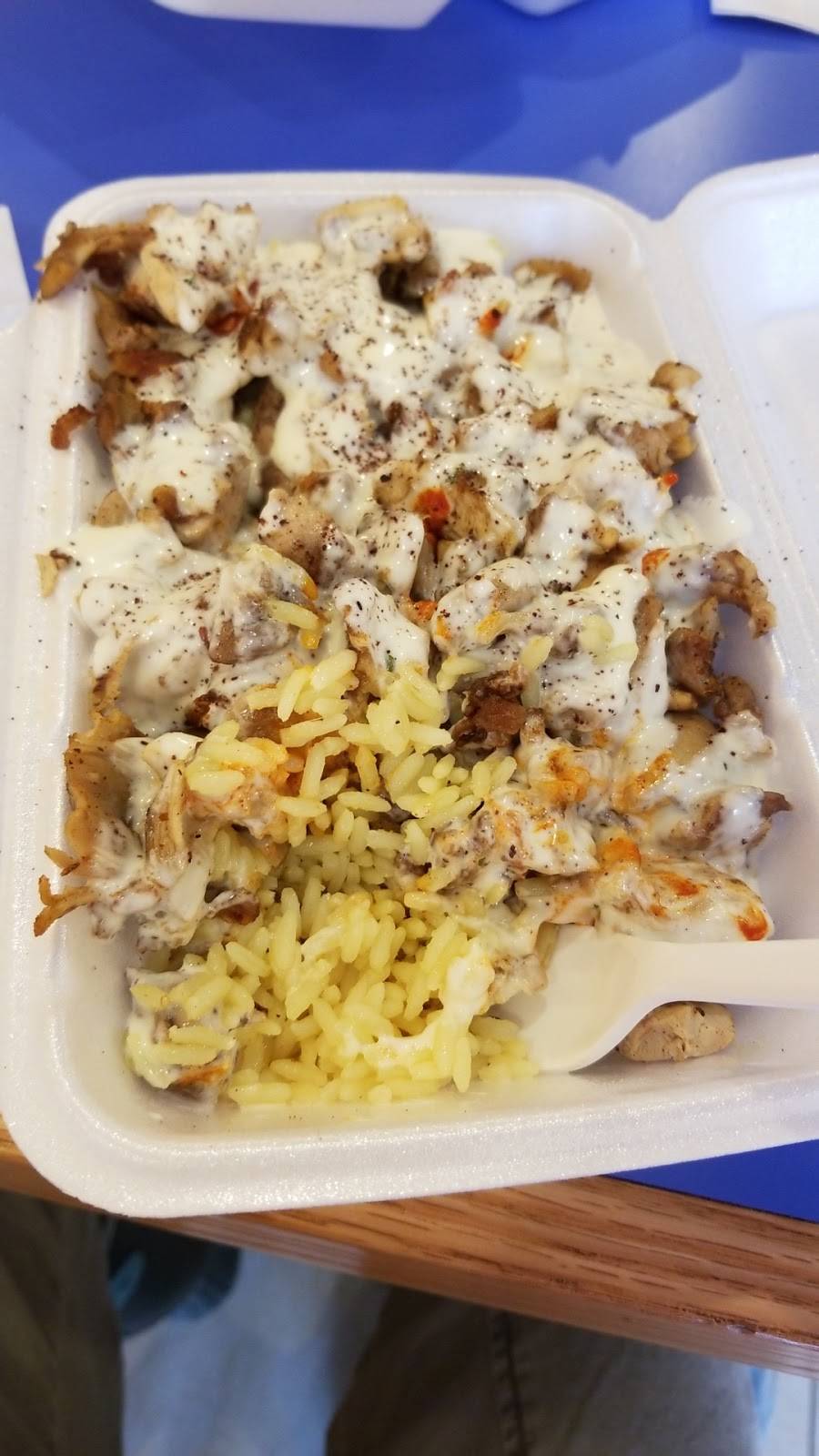 Osmows Shawarma | restaurant | 2406 Bloor St W, Toronto, ON M6S 1P9, Canada | 4165192779 OR +1 416-519-2779