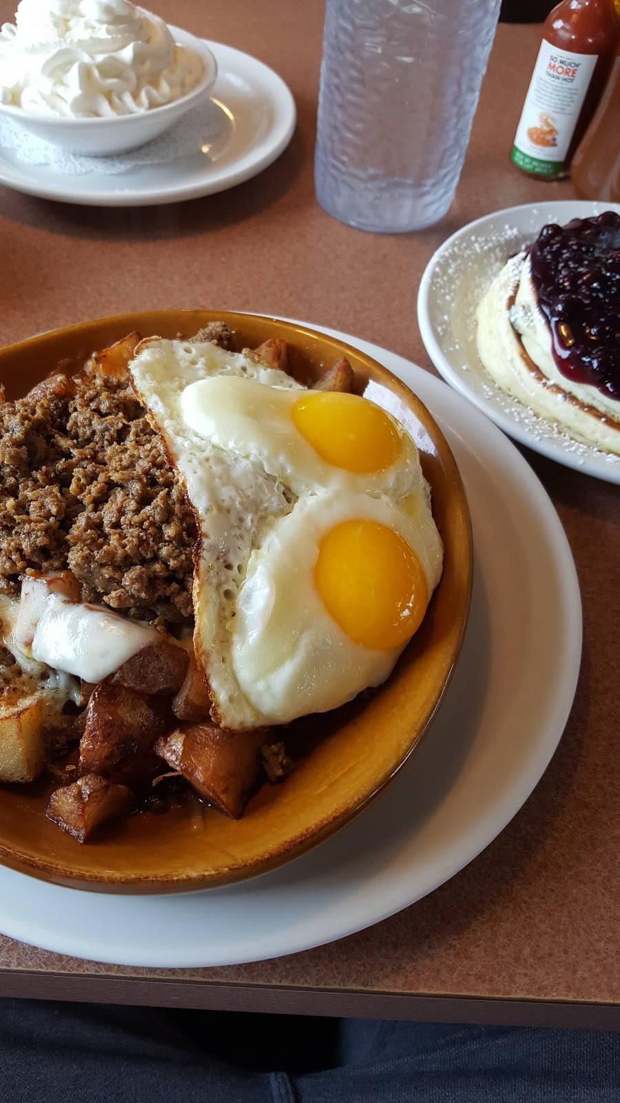 Traditional Pancake House | restaurant | 5121 S 76th St, Greendale, WI 53129, USA | 4144217987 OR +1 414-421-7987