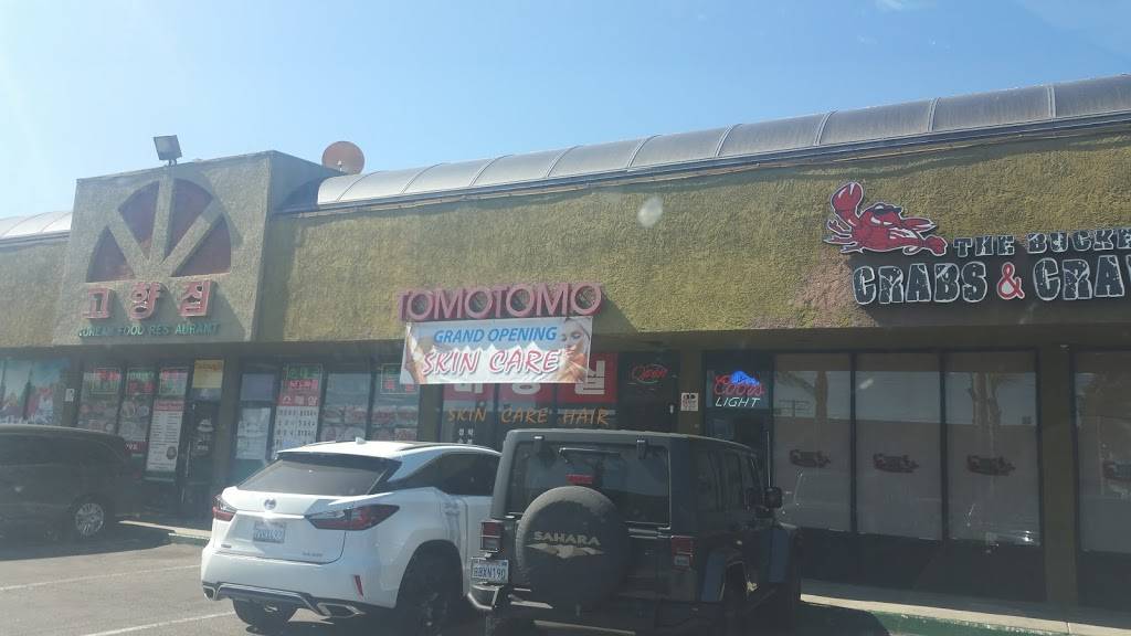 The Bucket Crabs and Crawfish | restaurant | 16441 Pioneer Blvd, Norwalk, CA 90650, USA | 5628608383 OR +1 562-860-8383