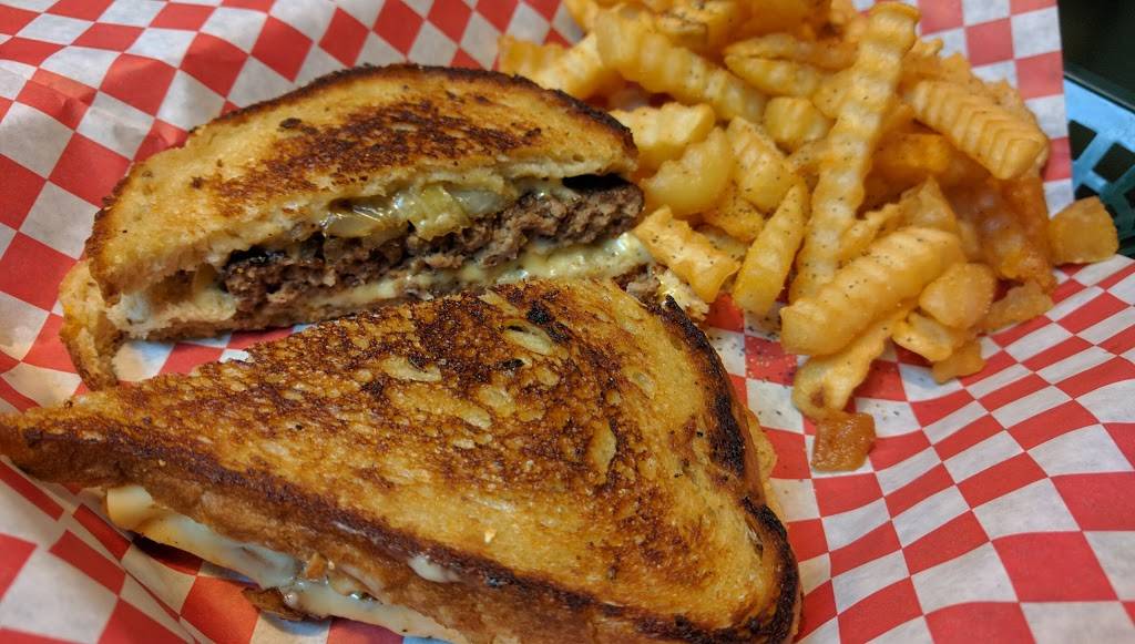 Airways Hamburger | restaurant | 1106 N Collins St, Arlington, TX 76011, USA | 8174611601 OR +1 817-461-1601