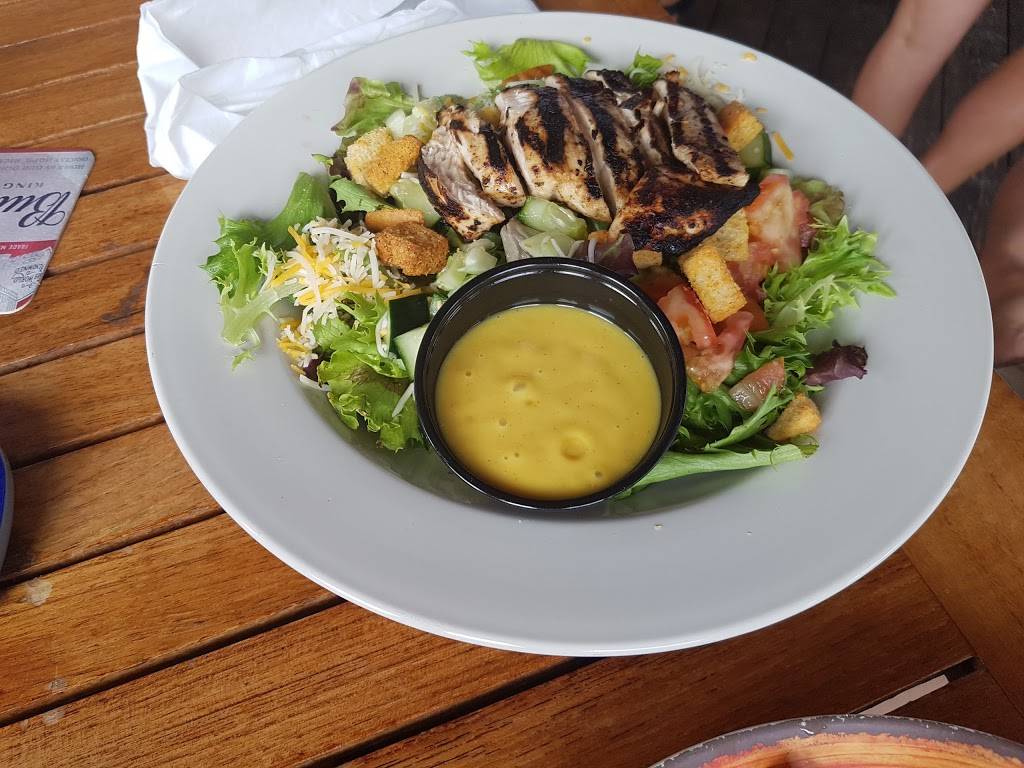 On The Edge Bar & Grill | restaurant | 1136 Seaway Dr, Fort Pierce, FL 34949, USA | 7728829729 OR +1 772-882-9729