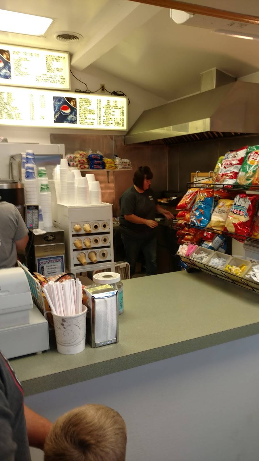 Dari-Land | restaurant | 109 Main St, Warsaw, OH 43844, USA | 7408243545 OR +1 740-824-3545