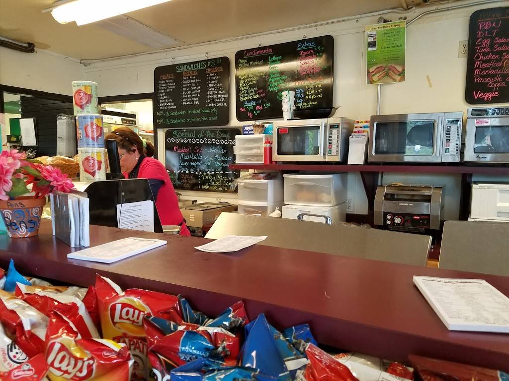 Carneros Deli | meal takeaway | 23001 Arnold Dr, Sonoma, CA 95476, USA | 7079391646 OR +1 707-939-1646