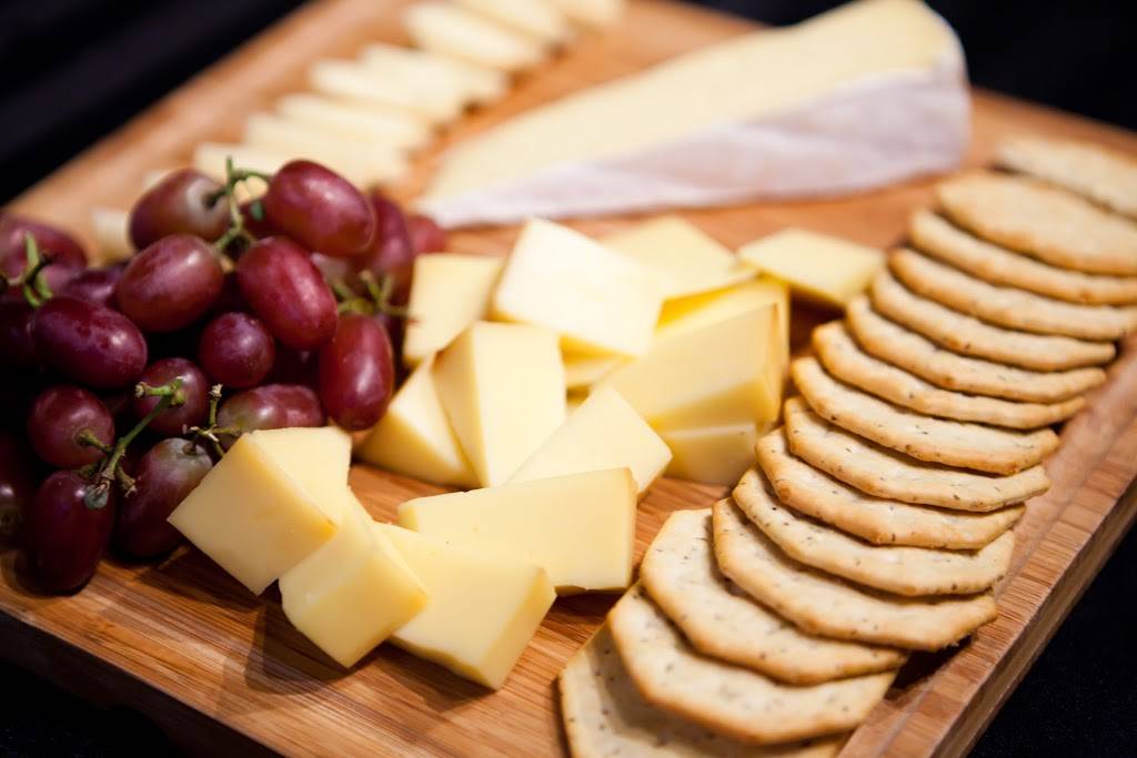 Uncork’d Art | restaurant | 1834 Columbia Road Northwest, 3rd Floor, Washington, DC 20005, USA | 8883171047 OR +1 888-317-1047