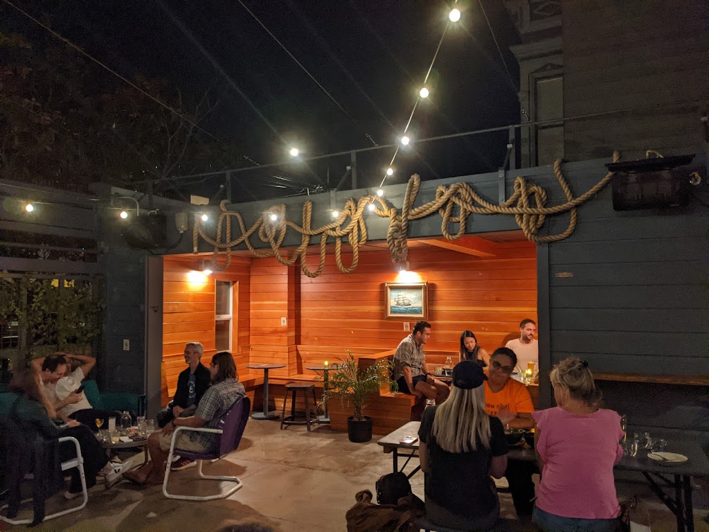 Lost Resort | restaurant | 2736 20th St, San Francisco, CA 94110, USA | 4152370770 OR +1 415-237-0770