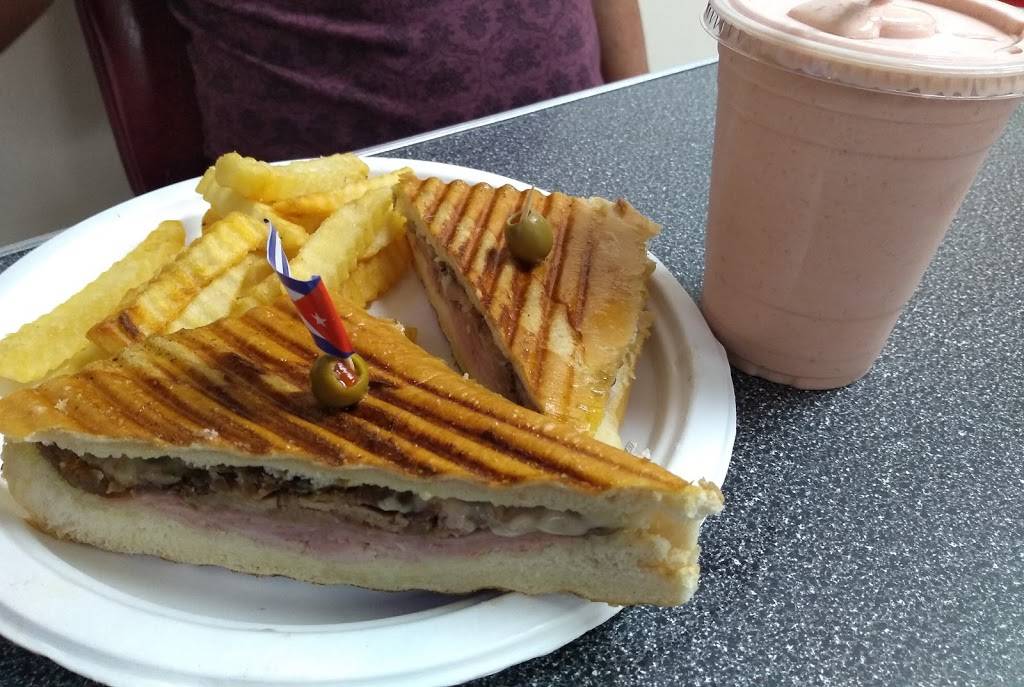 Fe La Cubana | restaurant | 5821 N 67th Ave #110, Glendale, AZ 85301, USA | 6235336912 OR +1 623-533-6912