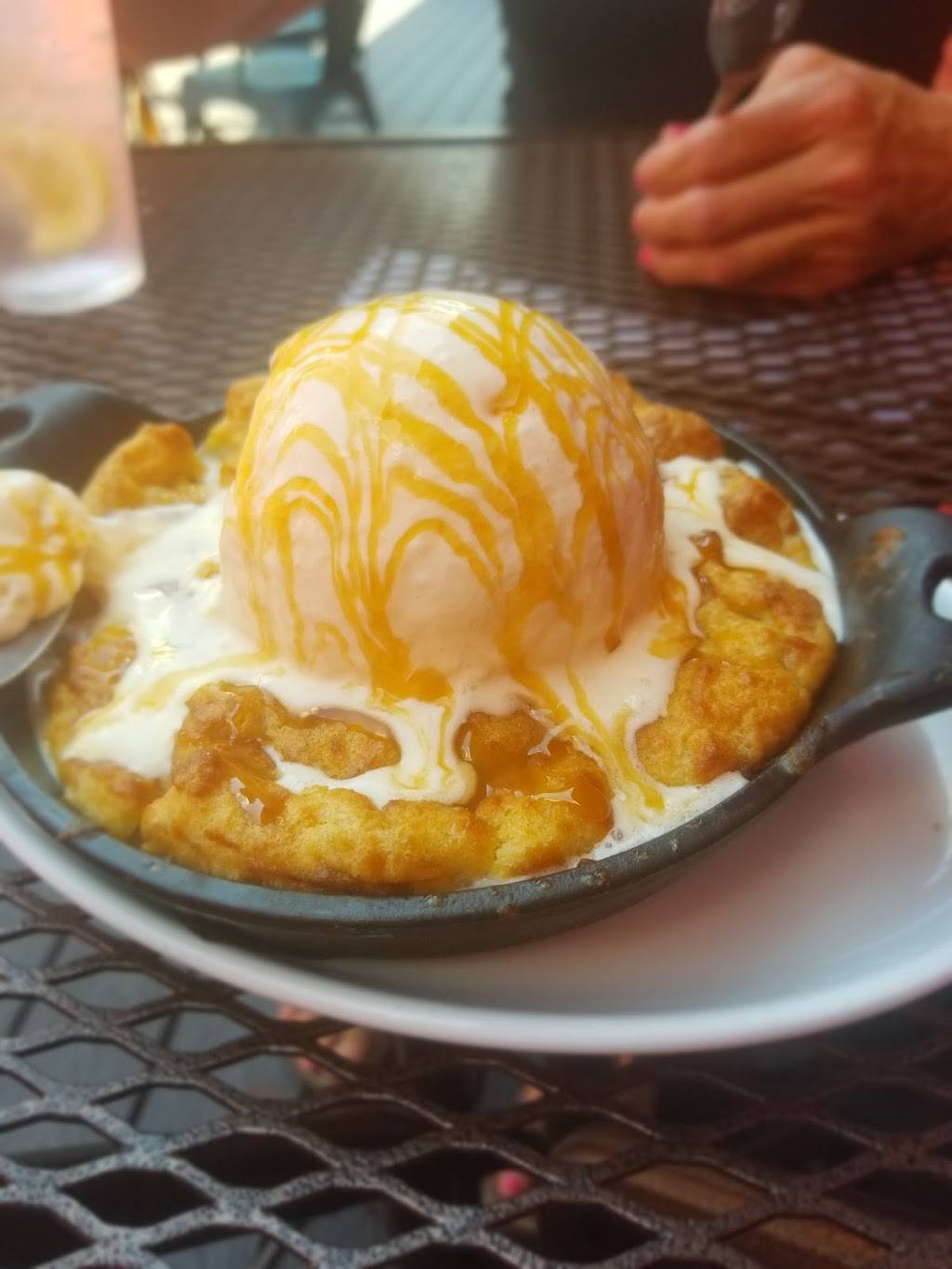 Back 40 | restaurant | 20 S County Trail, North Kingstown, RI 02852, USA | 4016674869 OR +1 401-667-4869