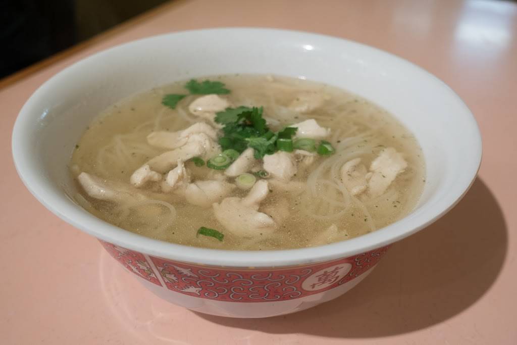 Js Noodles Star Thai | restaurant | 945 S Federal Blvd # E, Denver, CO 80219, USA | 3039225495 OR +1 303-922-5495