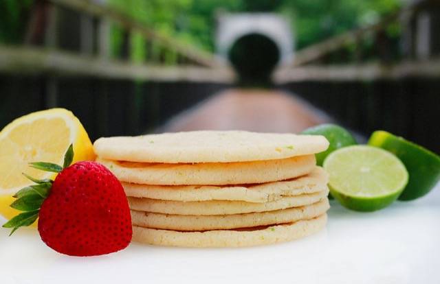 Mei Meis Cookies & Creamery LLC | restaurant | 113 E Elm St, River Falls, WI 54022, USA | 7156292100 OR +1 715-629-2100