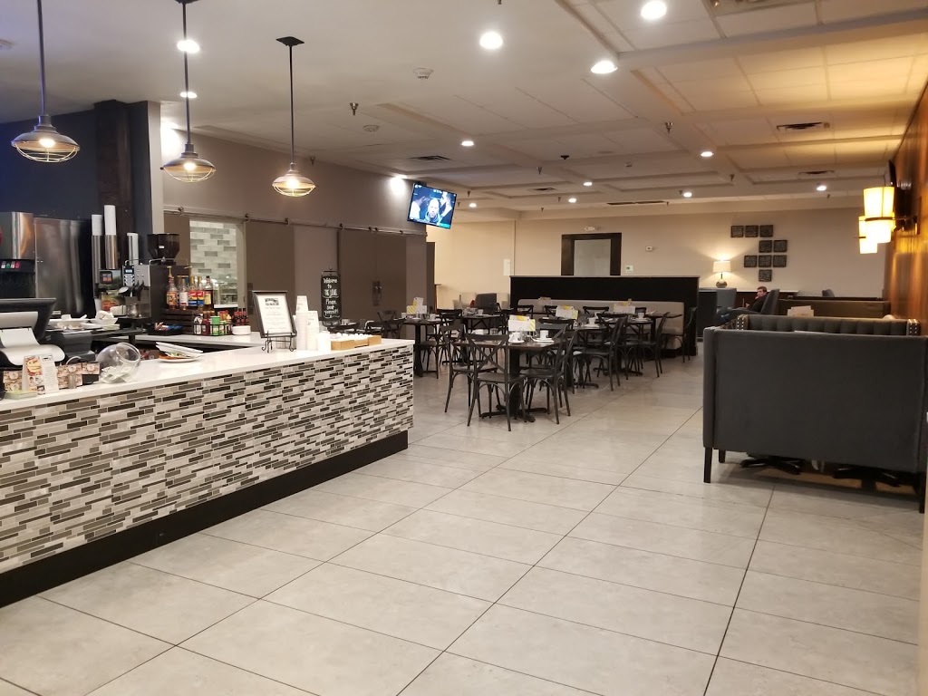 The Levee Bar | restaurant | 701 4th St, Alexandria, LA 71301, USA | 3185418330 OR +1 318-541-8330