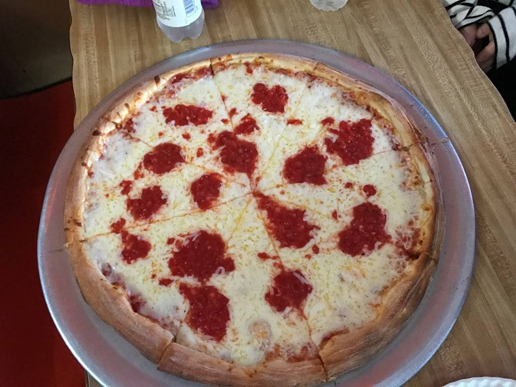 Roccos Pizzeria | restaurant | 2414, 397, Bedford Park Blvd, Bronx, NY 10458, USA | 7182956793 OR +1 718-295-6793