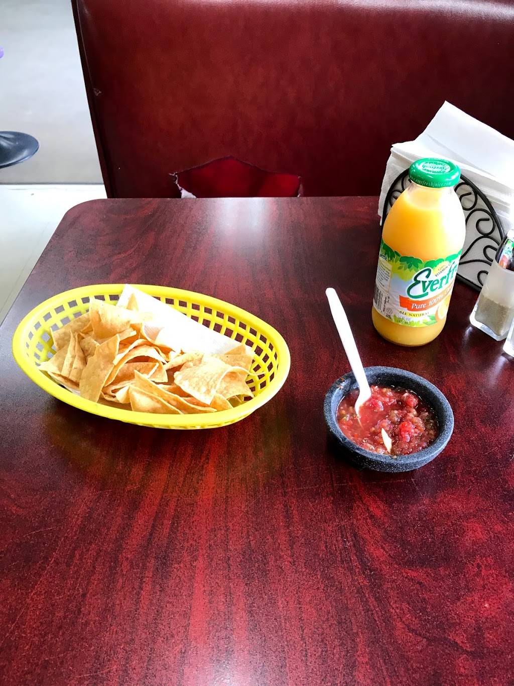 Day & Night Market | restaurant | 1047 Mettler Frontage Rd W, Bakersfield, CA 93313, USA | 6618582979 OR +1 661-858-2979