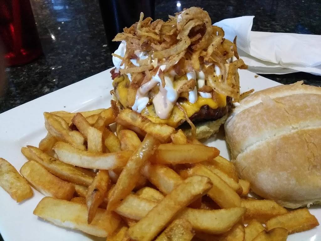 Bar Down Pub - formerly Don Cherry’s Sports Grill @ Gateway Aren | restaurant | 610 S Service Rd #5, Stoney Creek, ON L8E 4G3, Canada | 9056436100 OR +1 905-643-6100