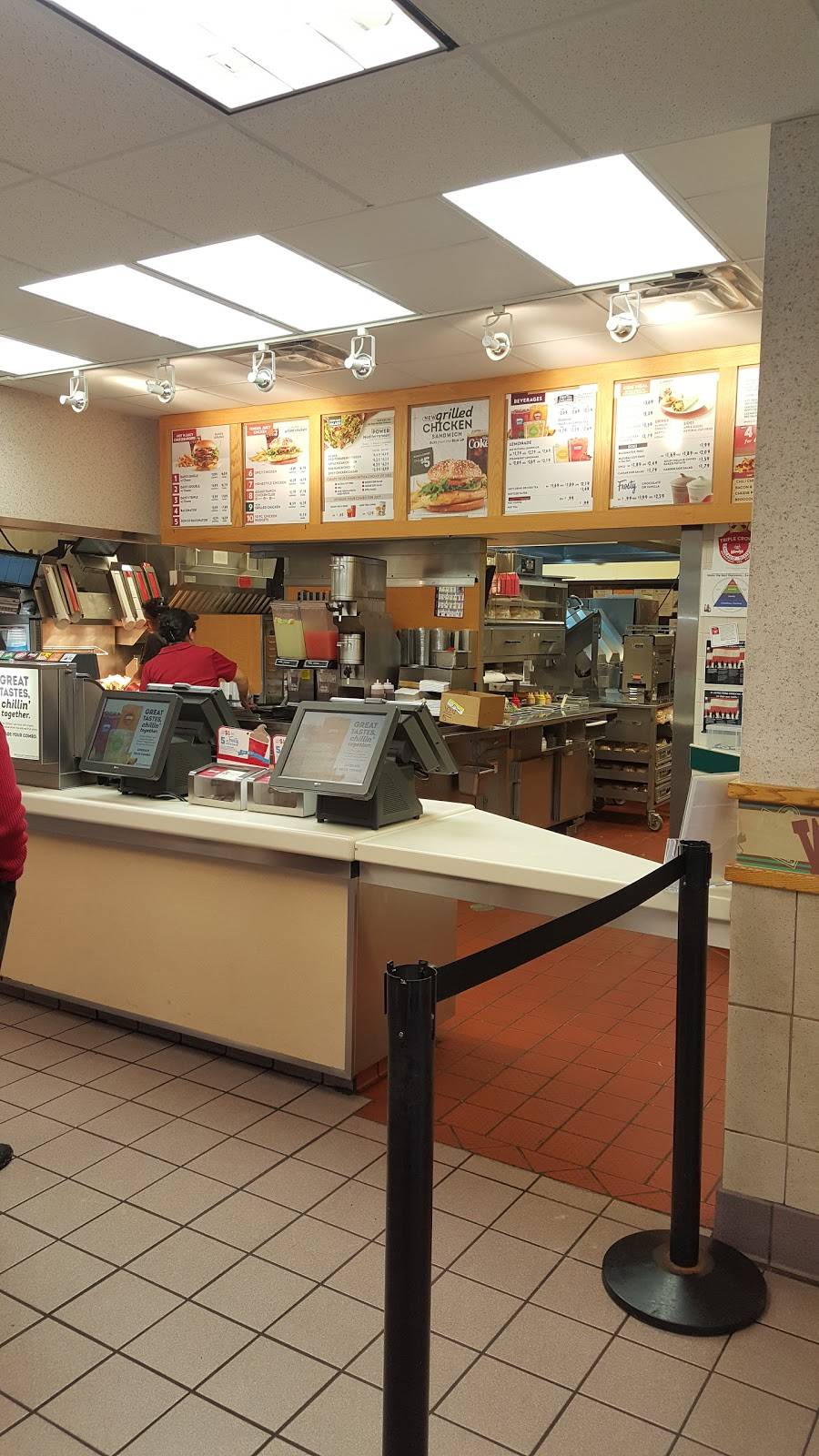 Wendys | restaurant | 1 South, 576 Midwest Rd, Oakbrook Terrace, IL 60181, USA | 6302688715 OR +1 630-268-8715