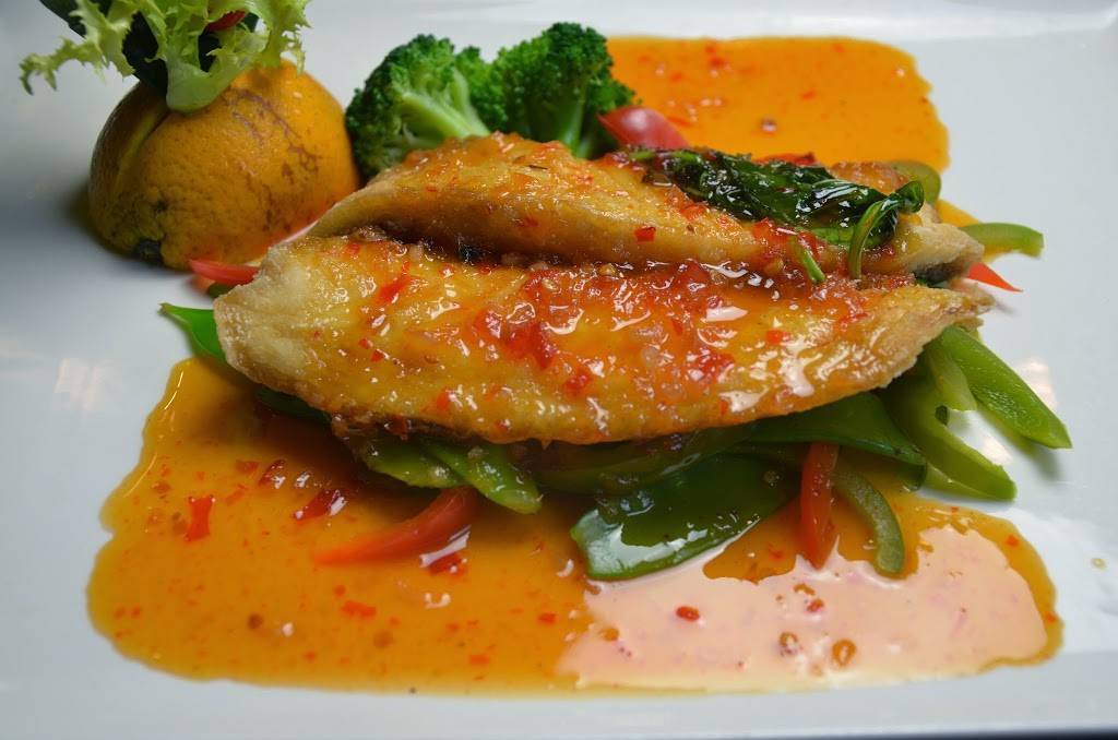 Nishiki Hibachi Restaurant | restaurant | 329 Independence Plaza, Selden, NY 11784, USA | 6316989888 OR +1 631-698-9888