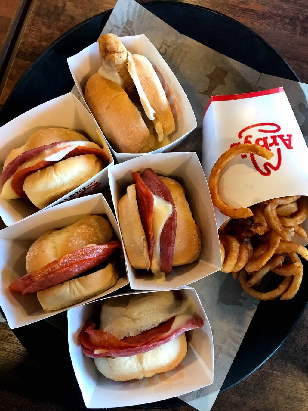 Arbys | restaurant | 2320 E State St, Salem, OH 44460, USA | 3303329738 OR +1 330-332-9738