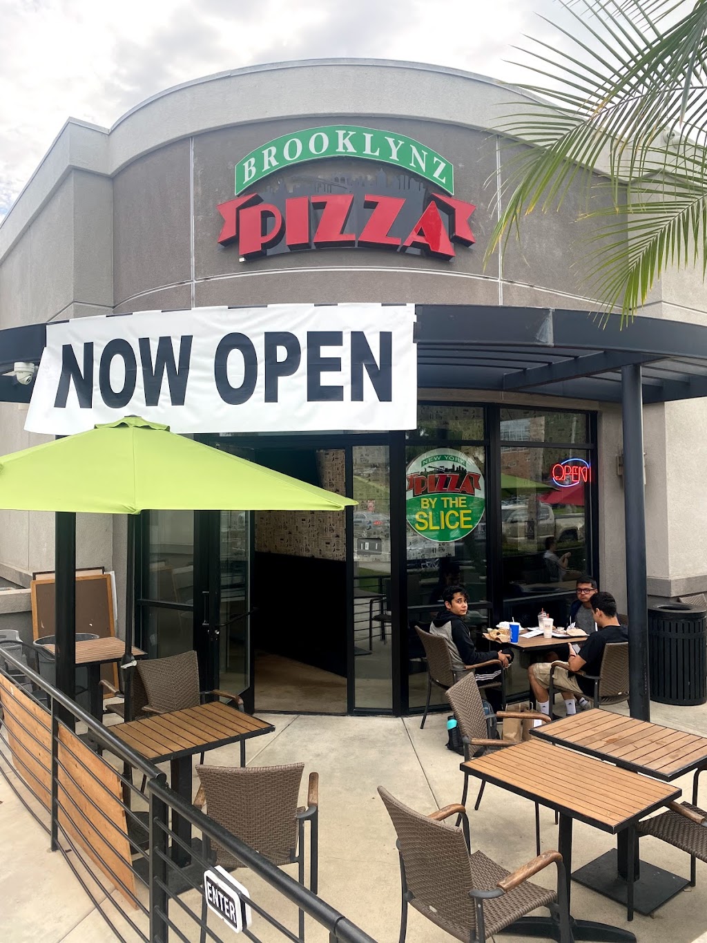 Brooklynz Pizza | restaurant | 2720 Nutwood Ave #D, Fullerton, CA 92831, USA | 7142138884 OR +1 714-213-8884