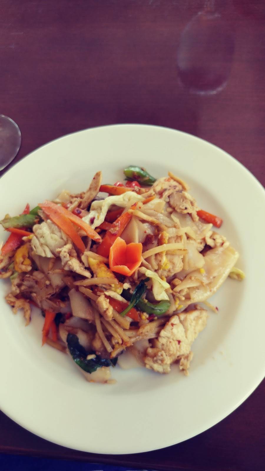 Royal Palm Thai Restaurant | restaurant | 6417 Roosevelt Way NE # 201, Seattle, WA 98115, USA | 2065232400 OR +1 206-523-2400