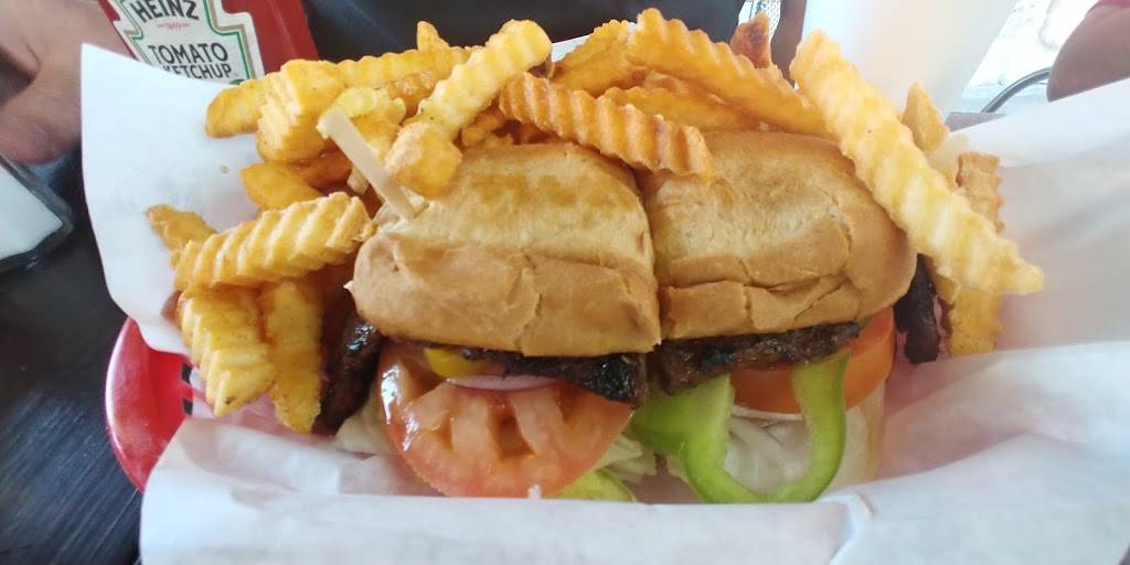 Mollys Burger | restaurant | 7720 Telegraph Rd, Commerce, CA 90040, USA | 3237242223 OR +1 323-724-2223