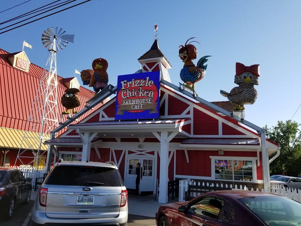Frizzle Chicken Farmhouse Cafe | restaurant | 2785 Parkway, Pigeon Forge, TN 37863, USA | 8657747707 OR +1 865-774-7707