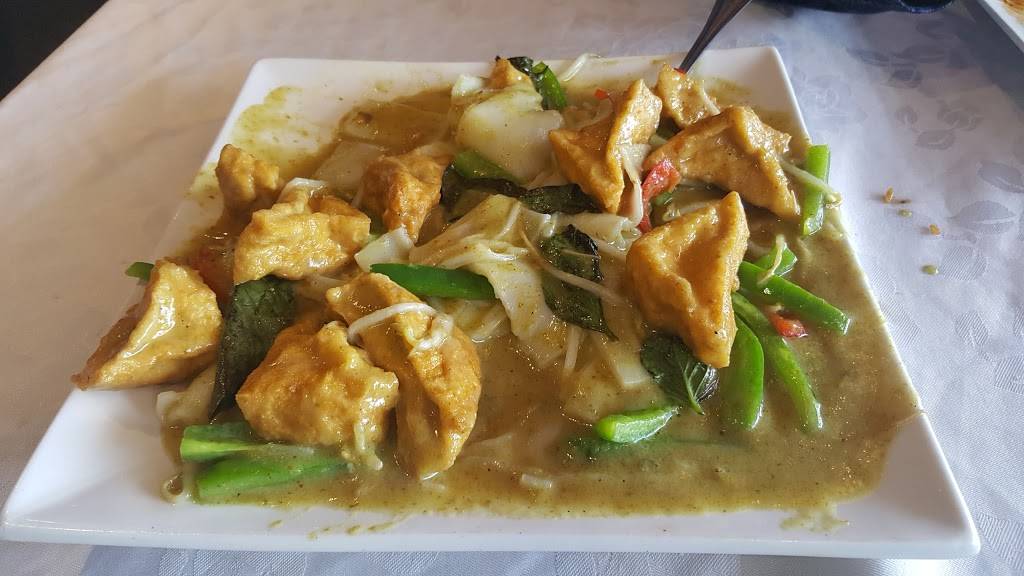 Fortune Cooky Restaurant | restaurant | 7978 Crain Hwy S, Glen Burnie, MD 21061, USA | 4109693310 OR +1 410-969-3310