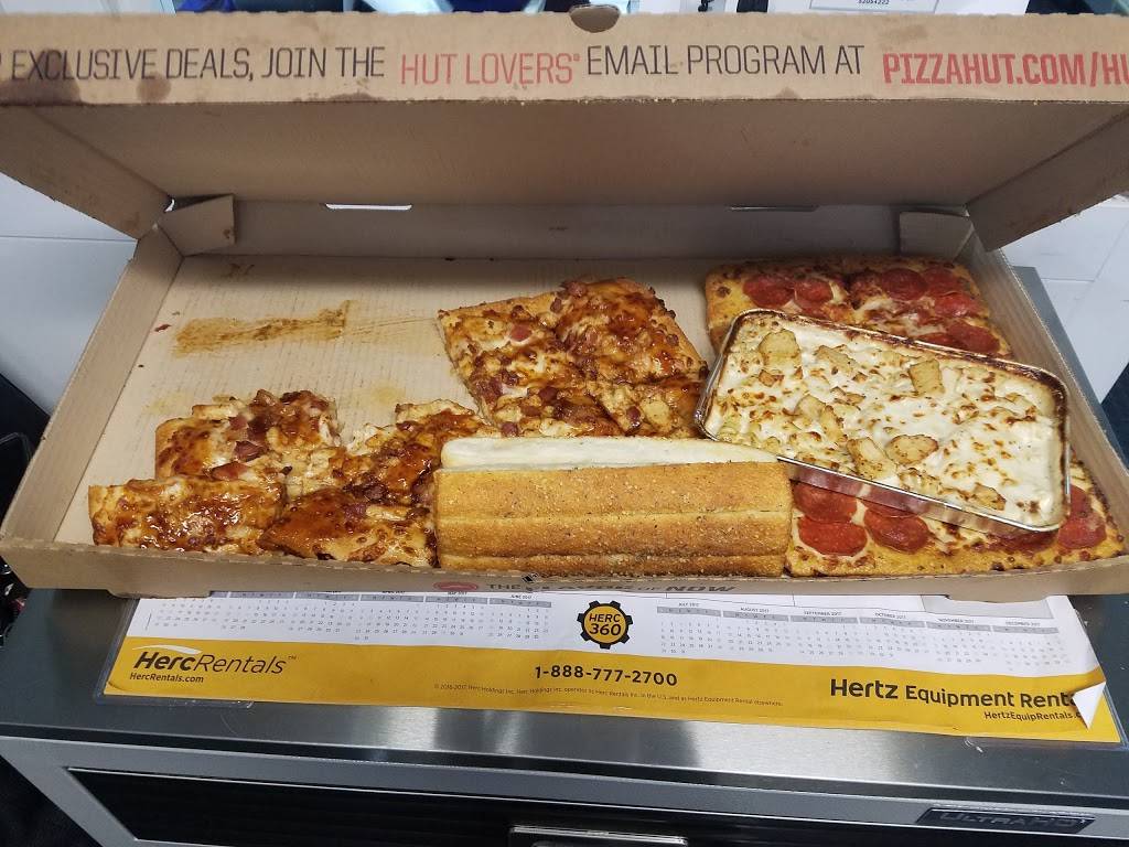 Pizza Hut | meal takeaway | 200 NW LeJeune Rd, Miami, FL 33126, USA | 3054447222 OR +1 305-444-7222