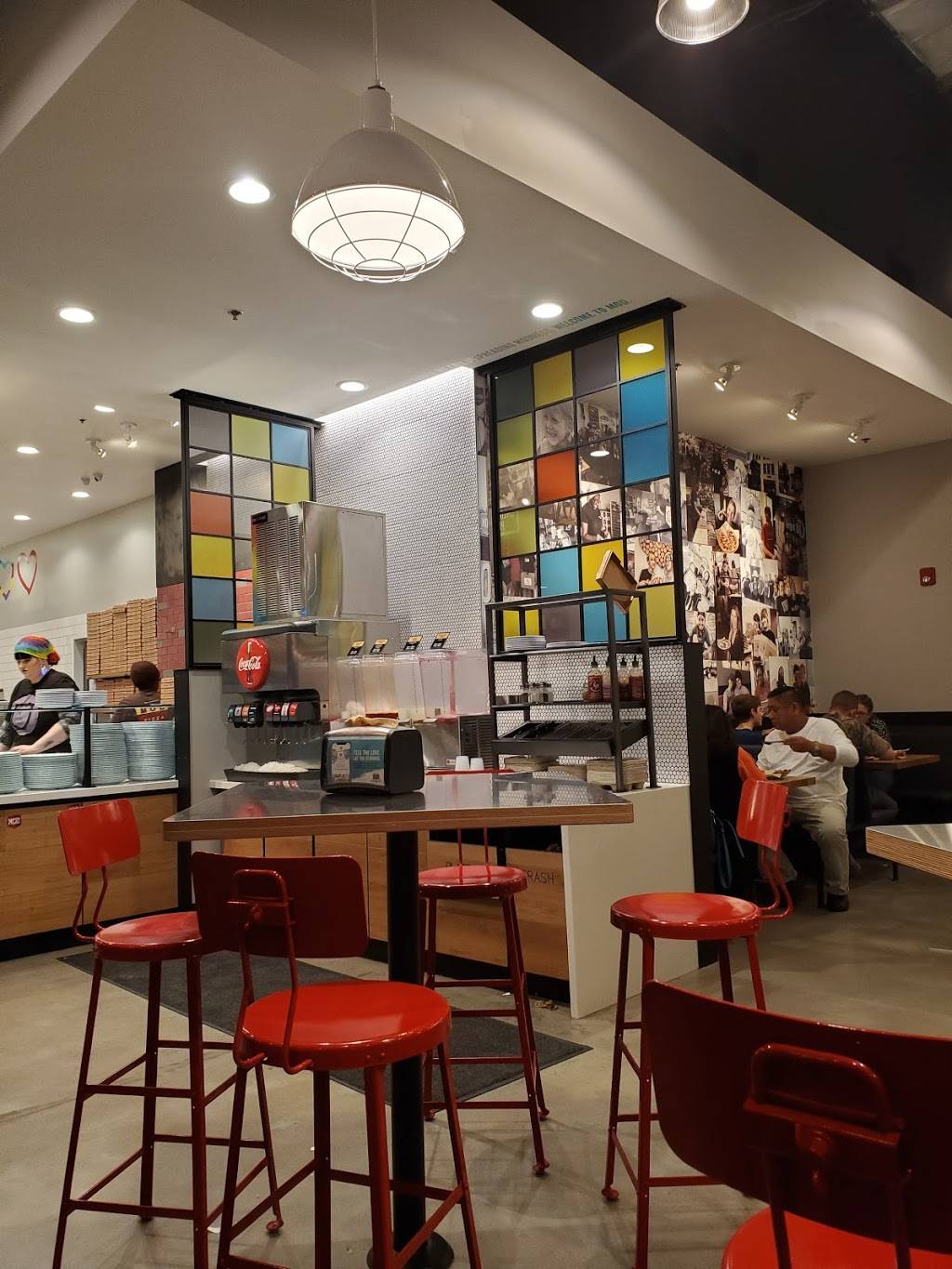 MOD Pizza | restaurant | 1370 E Main St, Carbondale, IL 62901, USA | 6184404803 OR +1 618-440-4803