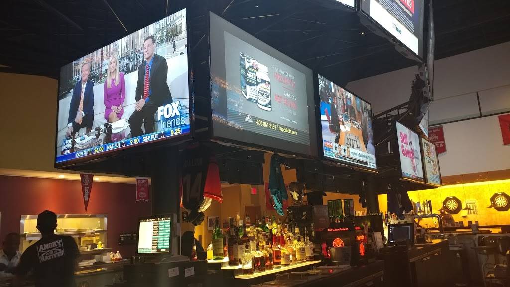 Sporting Life Bar | restaurant | 7770 S Jones Blvd, Las Vegas, NV 89139, USA | 7023314647 OR +1 702-331-4647