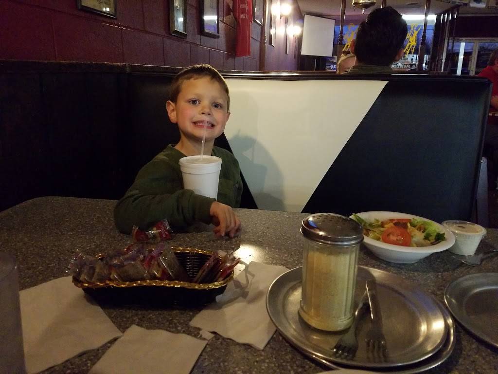 Minuteman Pizza Parlor | restaurant | 7 W 41st St, Sand Springs, OK 74063, USA | 9182411776 OR +1 918-241-1776