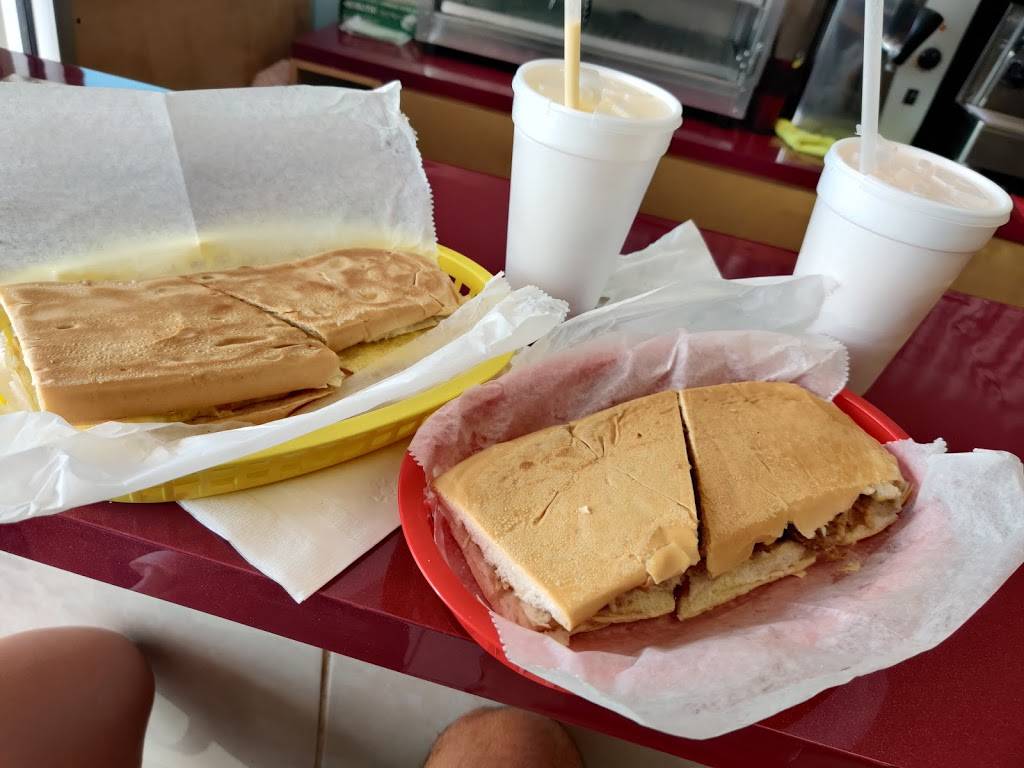 Little Cuban Cafe | bakery | 3423 Griffin Rd, Davie, FL 33312, USA | 7542161266 OR +1 754-216-1266
