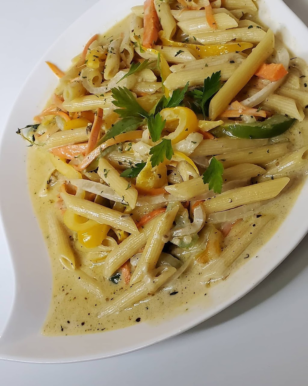 Divalicious savory cusine | restaurant | 4714 Avenue N, Brooklyn, NY 11234, USA | 7186764032 OR +1 718-676-4032