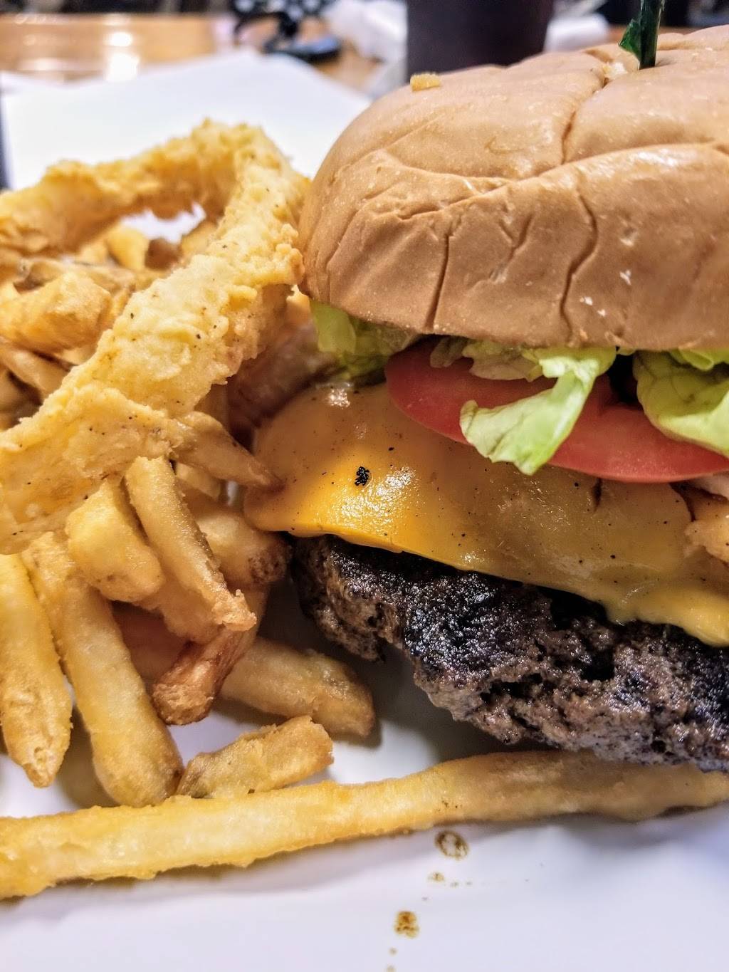 The Porch Light Grill | restaurant | 37306 Perkins Rd, Prairieville, LA 70769, USA | 2257446704 OR +1 225-744-6704