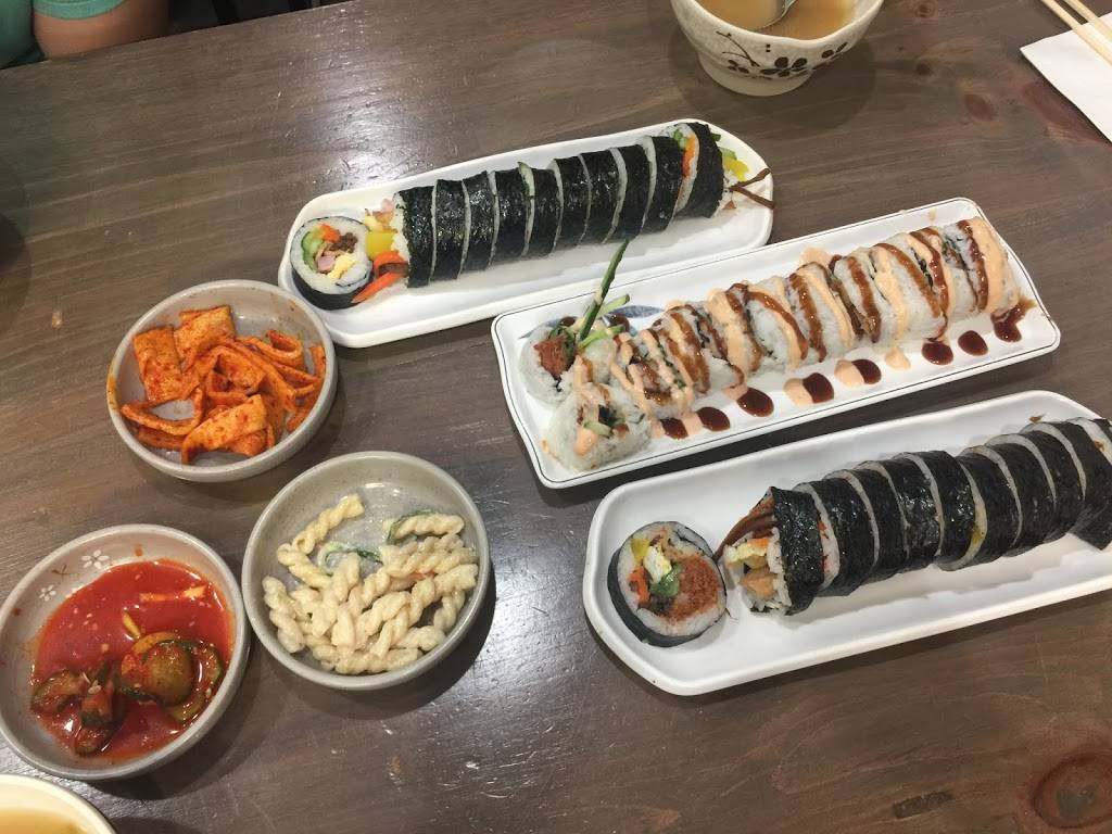 Rolly Kimbab | restaurant | 61-23 Springfield Blvd, Bayside, NY 11364, USA | 3474084172 OR +1 347-408-4172